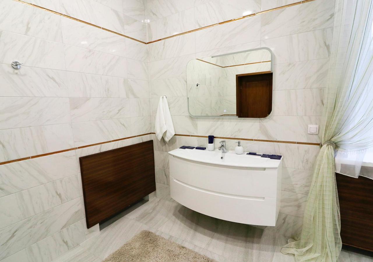 Vip Apartments Dipservice Hall มินสก์ ภายนอก รูปภาพ