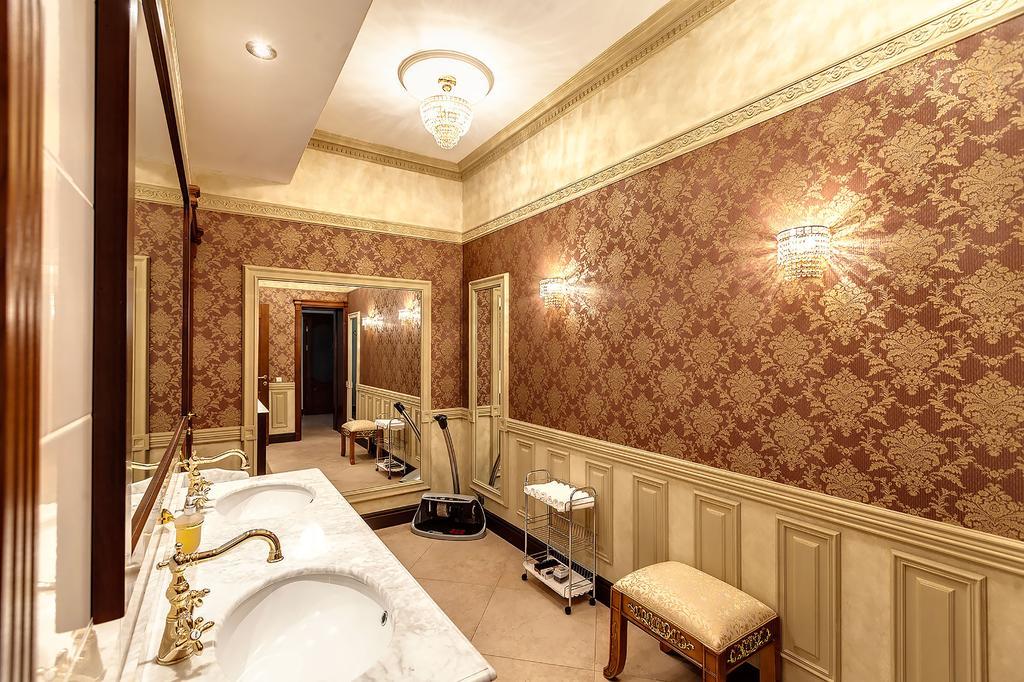 Vip Apartments Dipservice Hall มินสก์ ภายนอก รูปภาพ